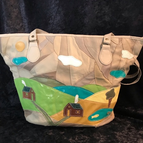 Vintage Handbags - 🔥 Vintage patchwork purse farm house tree scene